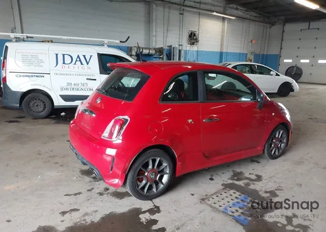 2015 Fiat 500 Abarth z USA, uszkodzony, nr VIN 3C3CFFFH1FT648121